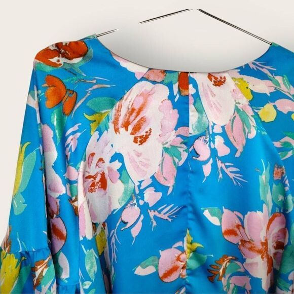 Umgee Womens Top Sz Small Oversized Blue Floral Puff Sleeves Coquette Whimsicore - Picture 3 of 9